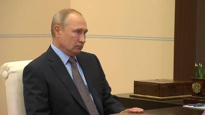 Путин: коллекторы иногда переходят всякие границы, это надо брать под контроль
