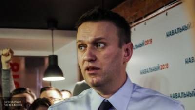 "Это удобно для Запада": Аркатов о коме Навального