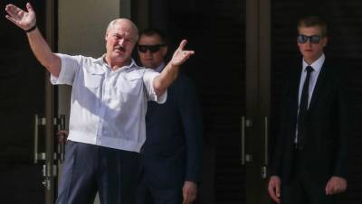 Лукашенко поручил с понедельника закрыть бастующие предприятия