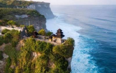 Зимуем дома. Бали не будет принимать туристов до конца 2020 года