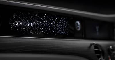 Новый Rolls-Royce получит панель с иллюминацией