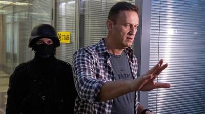 Израильский врач объяснил, чем отравили Навального