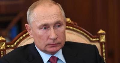 Переходят всякие границы: Путин призвал решить проблему с коллекторами