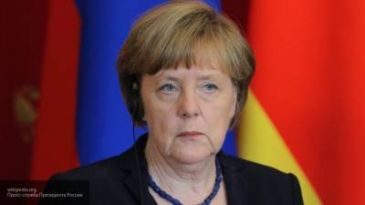 Немцы предложили Меркель заниматься проблемами ФРГ, а не Навальным
