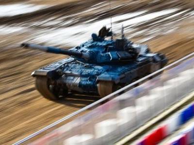 Видео: комментатор «танкового биатлона» создал эталон российской пропаганды