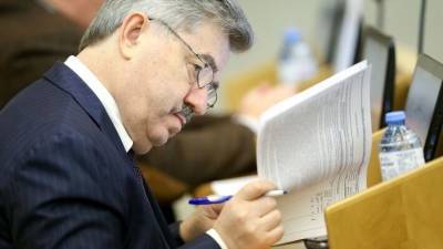 Депутат Водолацкий призвал Украину избавится от «русофобской заразы»