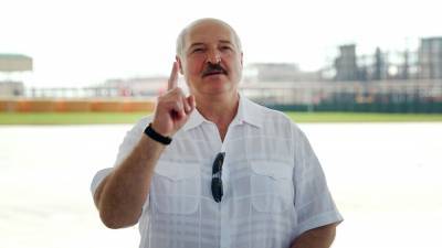 "За батьку!": Сторонники Лукашенко собрались на митинг в центре Минска
