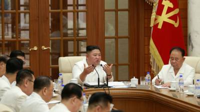 Ким Чен Ын собрал Политбюро ЦК ТПК для обсуждения пандемии и тайфуна