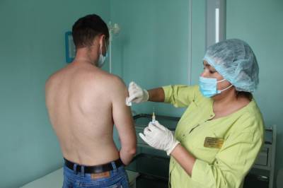 В Корсаковском районе продолжается вакцинация от пневмококковой инфекции