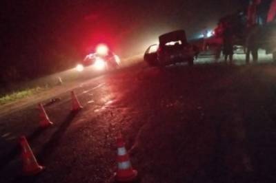 В Приморье автомобиль врезался в участников аварии и инспекторов ДПС