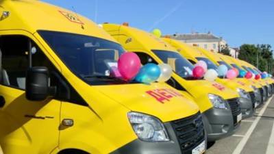 Районным школам Тверской области передали три десятка автобусов
