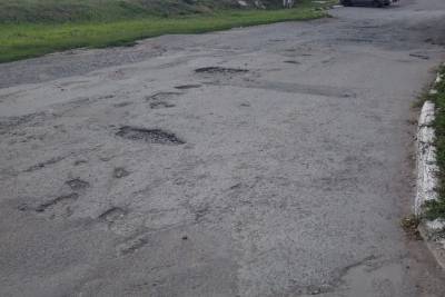 В Оренбурге жители Дзержинского района мечтают о нормальной дороге