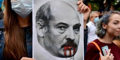 Украинский политтехнолог предрек Александру Лукашенко свержение и смертную казнь