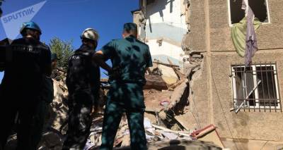 Жителям обрушившегося дома в Ереване дадут временное жилье, судьба здания под вопросом