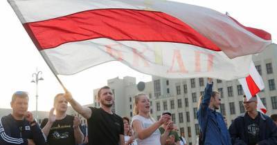 Беларусь польская: откуда взялся флаг противников Лукашенко