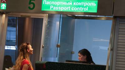 3,9 млн россиян не могут выехать за рубеж из-за долгов