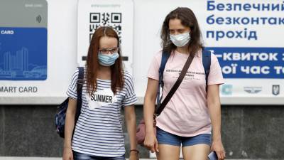 На Украине за сутки выявлено 1670 случаев коронавируса