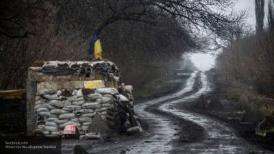 Украинские "волонтеры" отравили солдат ВСУ "паленым" алкоголем