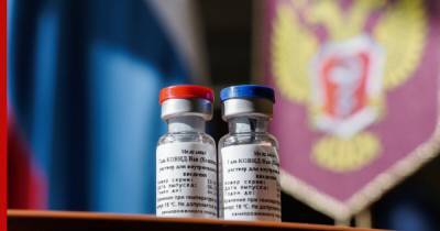 Россия и Казахстан подписали соглашение о поставке вакцины от COVID-19