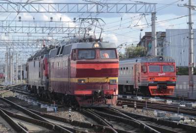 На станции Комарово поезд сбил пенсионера