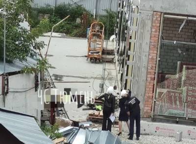 В центре Тюмени на стройплощадке «Брусники» погибли двое рабочих