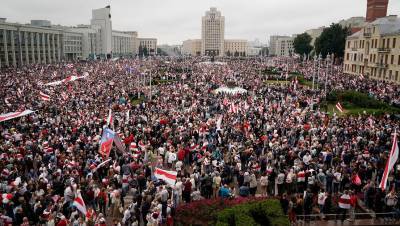 МВД Белоруссии: число сторонников власти в 3,5 раза превысило число протестующих