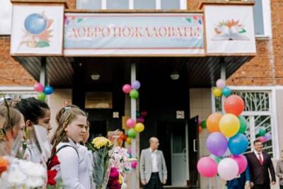 Двенадцать школ и 43 детских сада простоят в Ростовской области