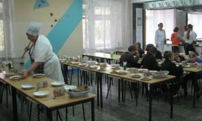 "Не нравится - готовьте сами": украинцев поразила цена завтраков в обычной школе