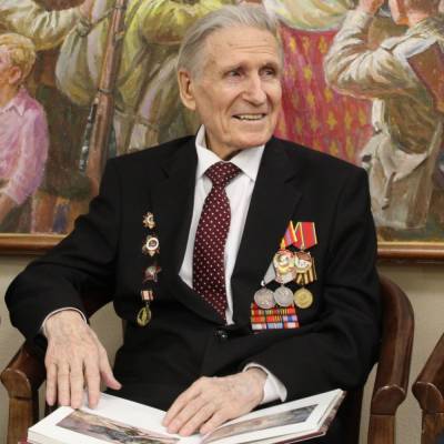 28 августа свой 95-летний юбилей отмечает народный художник России, ветеран Великой Отечественной войны Вениамин Карпович Чебанов