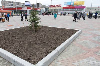 В Нижнем Тагиле завершилась реконструкция городской торговой площади за 19 млн рублей
