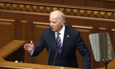 Байден пообещал Украине смертоносное оружие