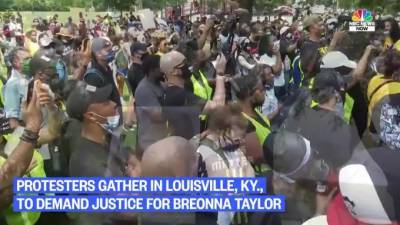В Луисвилле задержали 68 человек в ходе демонстраций