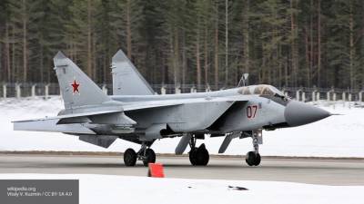 Истребитель МиГ-31 осуществил перехват норвежского самолета-разведчика