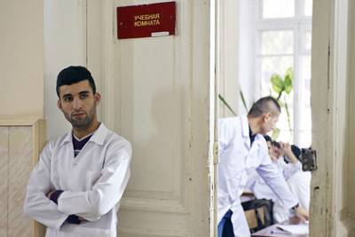 Количество абитуриентов московских медколледжей выросло в два раза