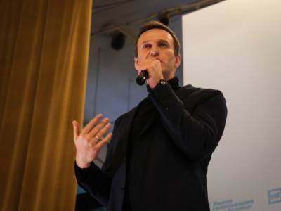 В Кремле считают, что ситуация с Навальным — не причина для ухудшения отношений с Западом