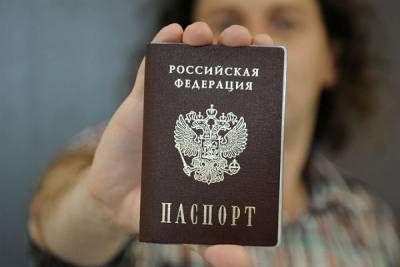 Илья Питалев - Максим Солопов - В Белоруссии объяснили, почему испортили паспорта российских журналистов - trud.ru - Белоруссия