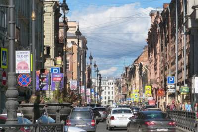 За время карантина на ресторанных улицах Петербурга закрылось 10% заведений