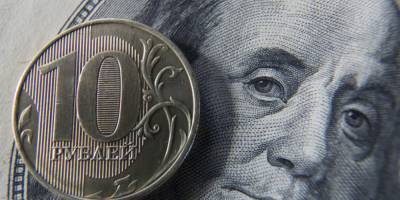 «Держать доллар станет хуже, чем рубль, уже осенью»: Делягин рассказал, как сохранить сбережения