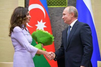 Путин поздравил первого вице-президента Азербайджана с днем рождения