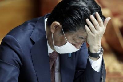 «Майнити симбун»: Японский премьер Абэ, проиграв Путину, серьезно заболел
