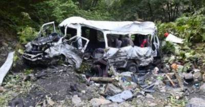 Свидетель: У упавшего в Шатили микроавтобуса возможно, были проблемы с тормозами