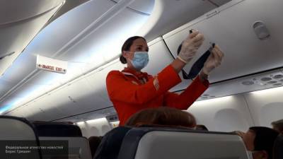 Стюардесса британской авиакомпании поделилась страхами на фоне пандемии