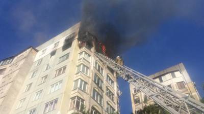 Пожар после взрыва в жилом доме Керчи локализован