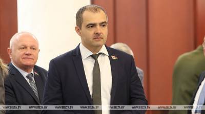 Гайдукевич предлагает парламенту собрать внеочередную сессию и обсудить ситуацию в Беларуси