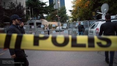 Турецкая полиция разыскивает мужчину, напавшего на ресторан с дробовиком