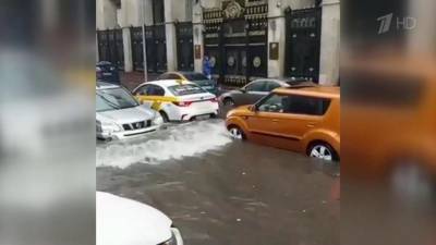 В Москве объявлен «оранжевый» уровень погодной опасности