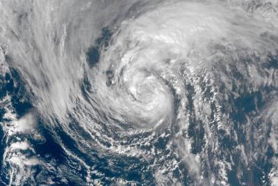 К побережью Техаса и Луизианы приблизился ураган «Лора»