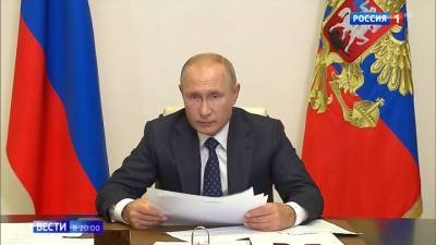 Путин поручил разобраться с вузами, повысившими плату за обучение