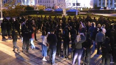 Митинг у здания правительства Белоруссии разогнали, есть задержанные