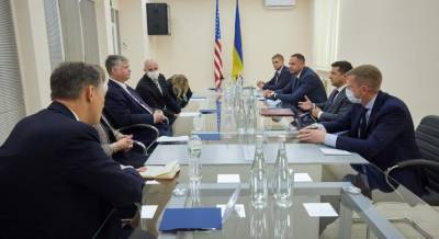Зеленский обсудил с заместителем госсекретаря США вопросы финансовой и военной поддержки Украины